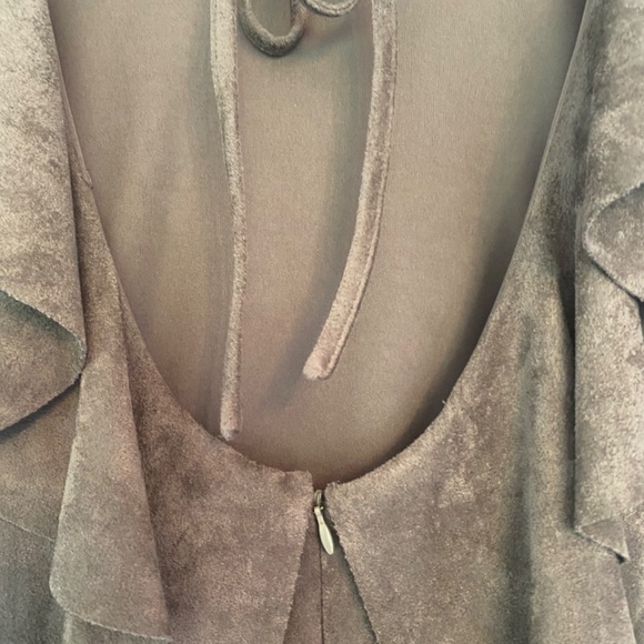 SHE & SKY short romper in faux suede women’s size  small - Picture 5 of 7